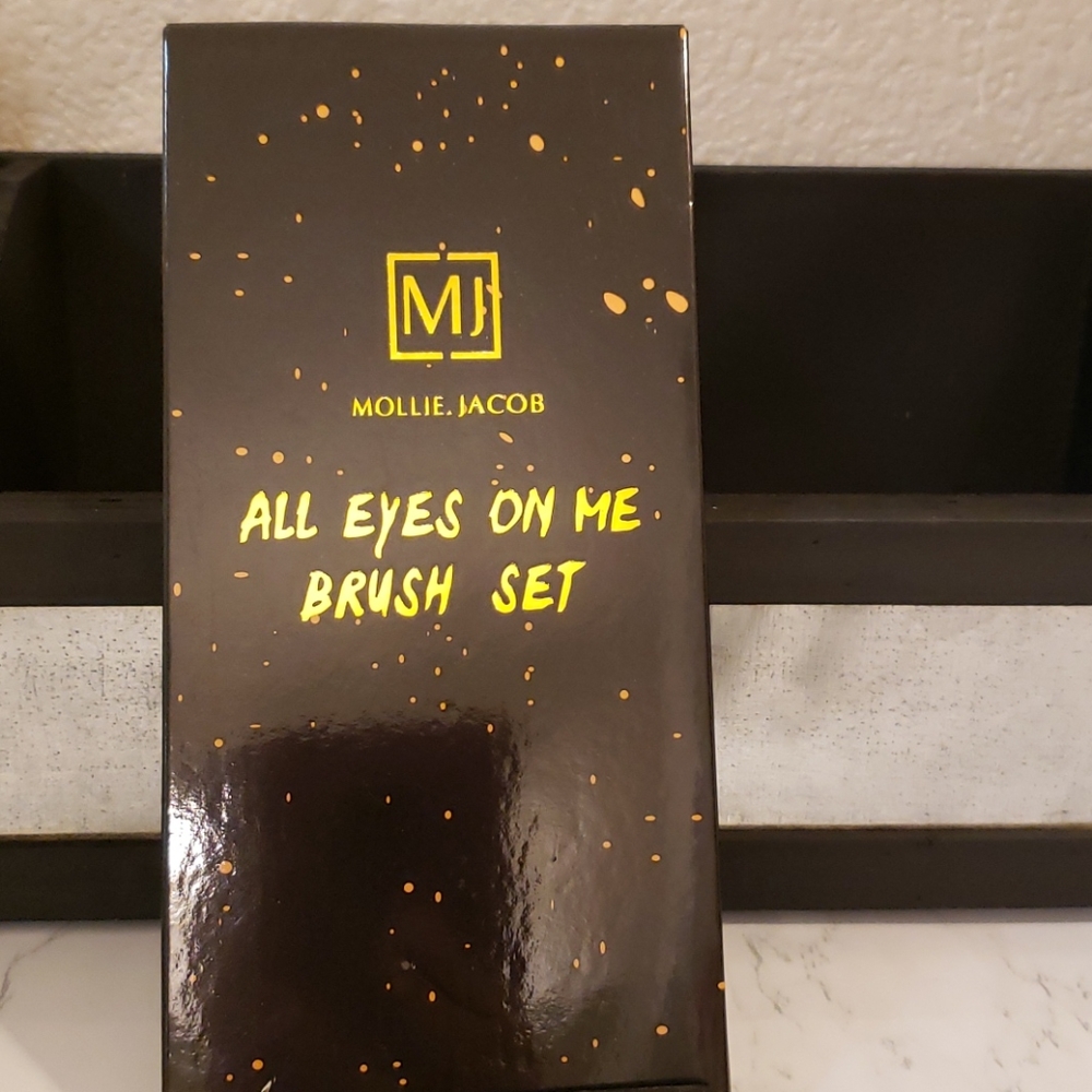 All Eyes On Me 4-piece Eye Brush Set